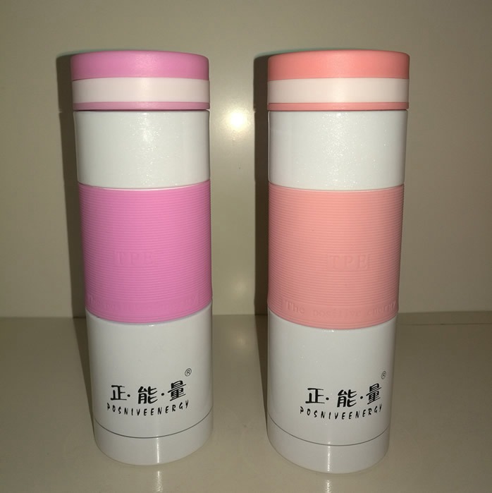 新真空保溫杯在使用前的注意事項